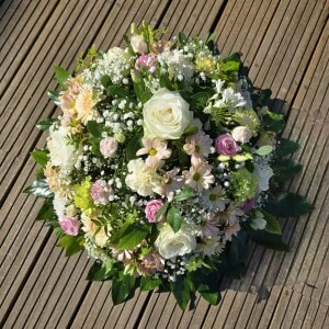 Coussin de deuil rose pastel