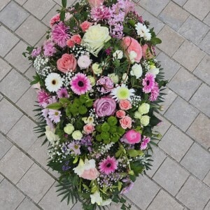 Dessus de cercueil rose pastel